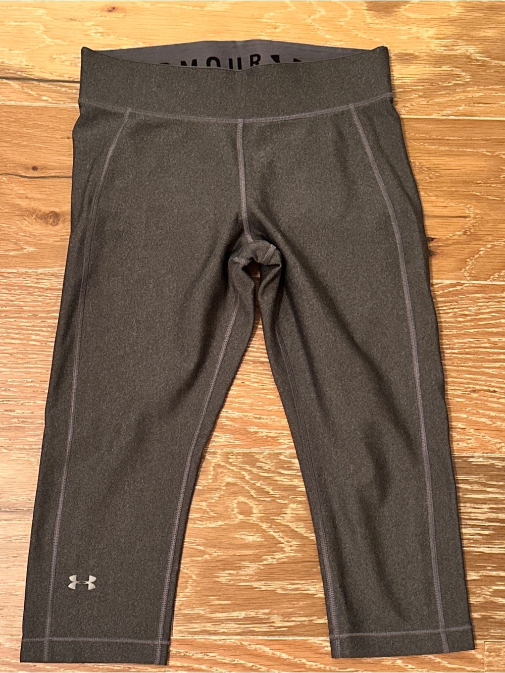 Under Armour Cropped Compression Leggings